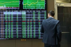 Χρηματιστήριο: Εν αναμονή της αναθεώρησης του δείκτη MSCI και του πληθωρισμού στις ΗΠΑ