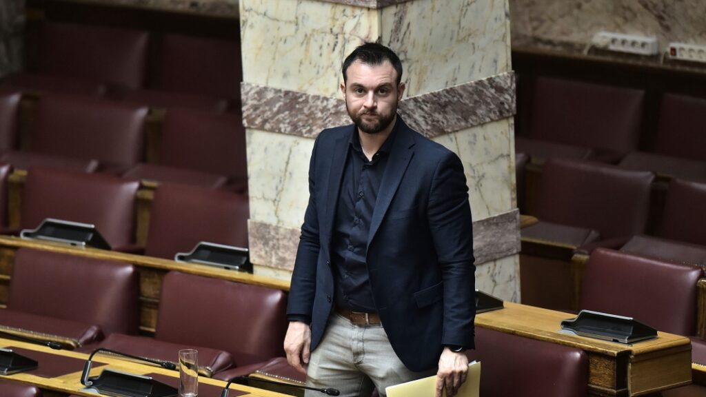 Κωνσταντίνος Φλώρος για Γραμμένο: Μου έβρισε ό,τι πιο ιερό έχω - Ποτέ δεν του έριξα γροθιά