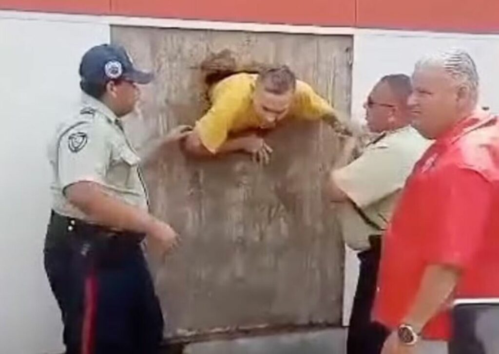 Βενεζουέλα: H πιο αποτυχημένη απόδραση - Έσκαψαν τούνελ και έπεσαν σε αστυνομικούς που έκαναν άσκηση