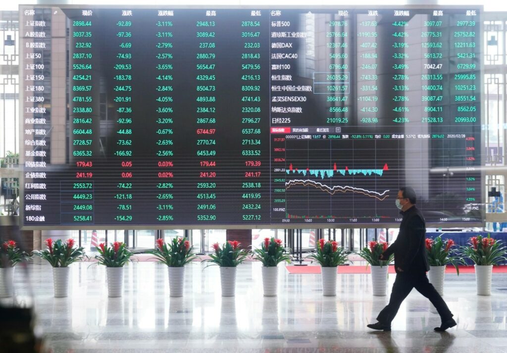 Δημοσκόπηση Reuters: Η παγκόσμια οικονομία θα συνεχίσει την ανάπτυξή της μέχρι το 2025