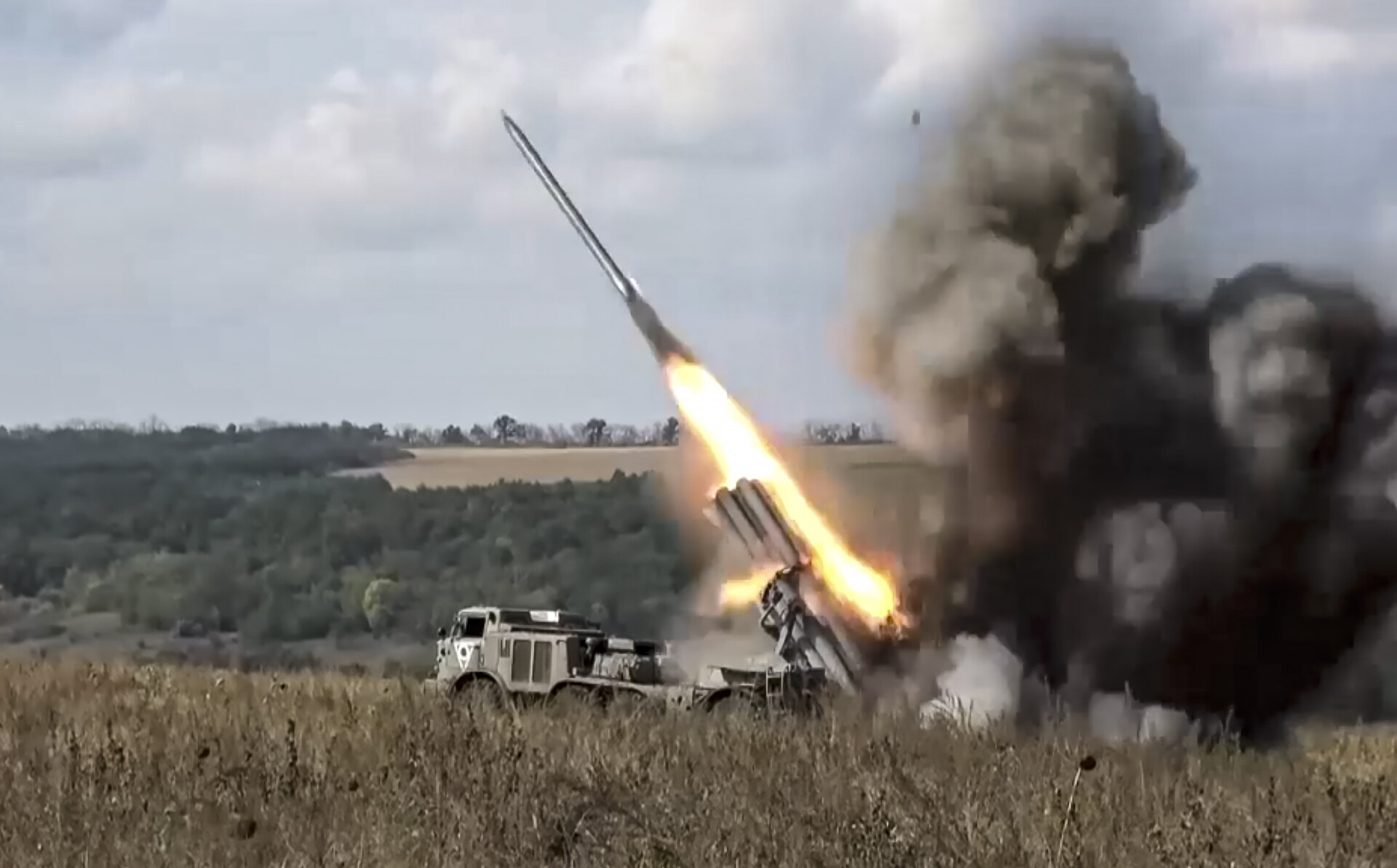 Πόλεμος στην Ουκρανία: Η Ρωσία ανακοίνωσε ότι κατέρριψε έξι αμερικανικούς πυραύλους ATACMS