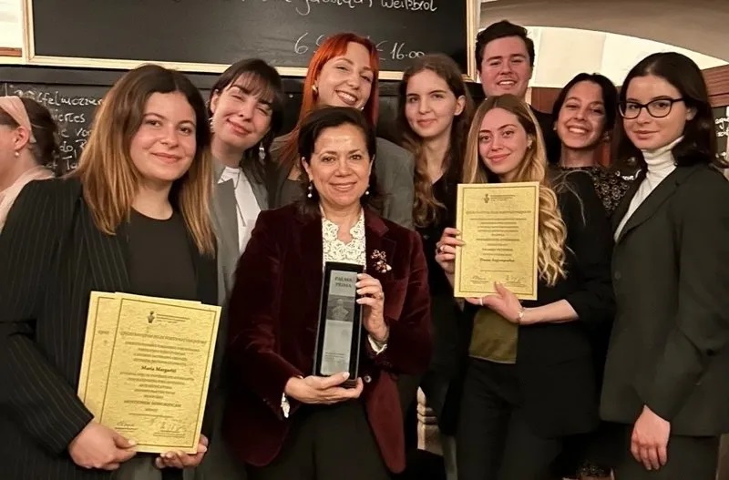 Πρώτη στον κόσμο η Νομική Αθηνών – Κέρδισε Οξφόρδη και Κέιμπριτζ σε Διεθνή Διαγωνισμό