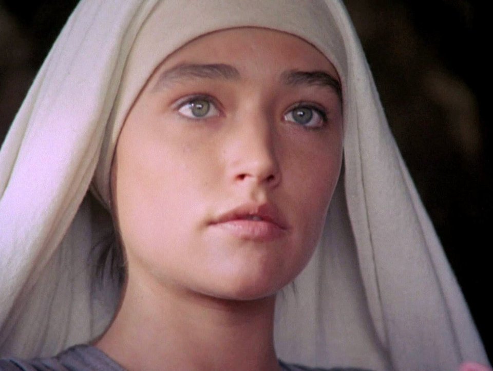 240503063836_olivia-hussey-mary-jesus