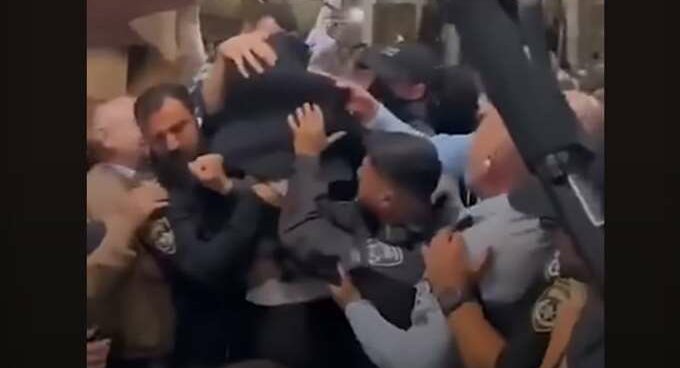 Ιεροσόλυμα: Αφέθηκε ελεύθερος από τις αρχές του Ισραήλ ο Έλληνας αστυνομικός