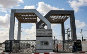 Ράφα: Ο στρατός του Ισραήλ κατέλαβε την παλαιστινιακή πλευρά στη συνοριακή διέλευση