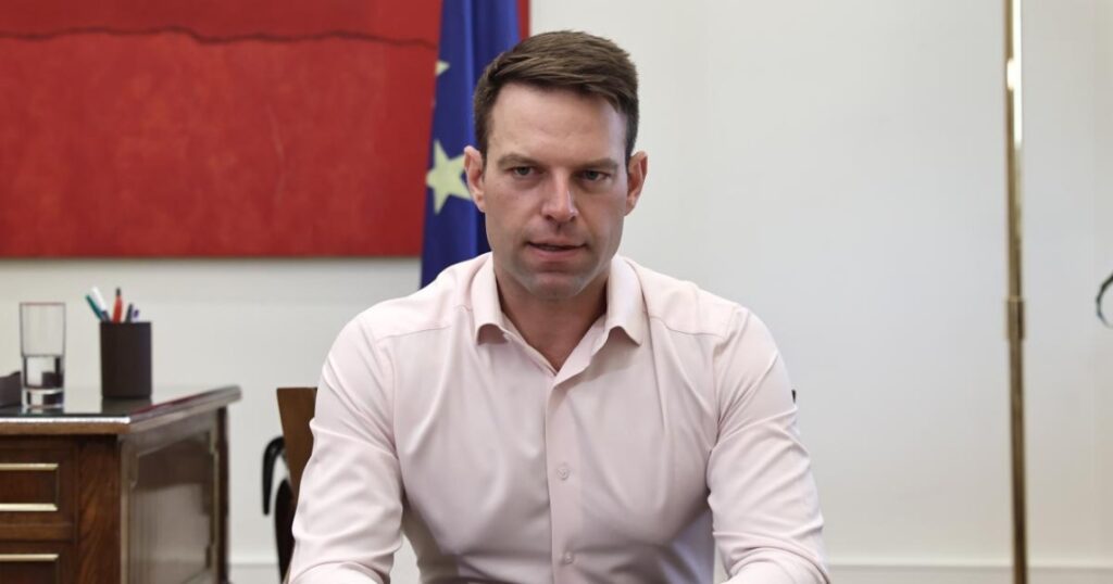 Στέφανος Κασσελάκης: Κύριε Μητσοτάκη συναντήστε τους εργαζομένους της ΛΑΡΚΟ