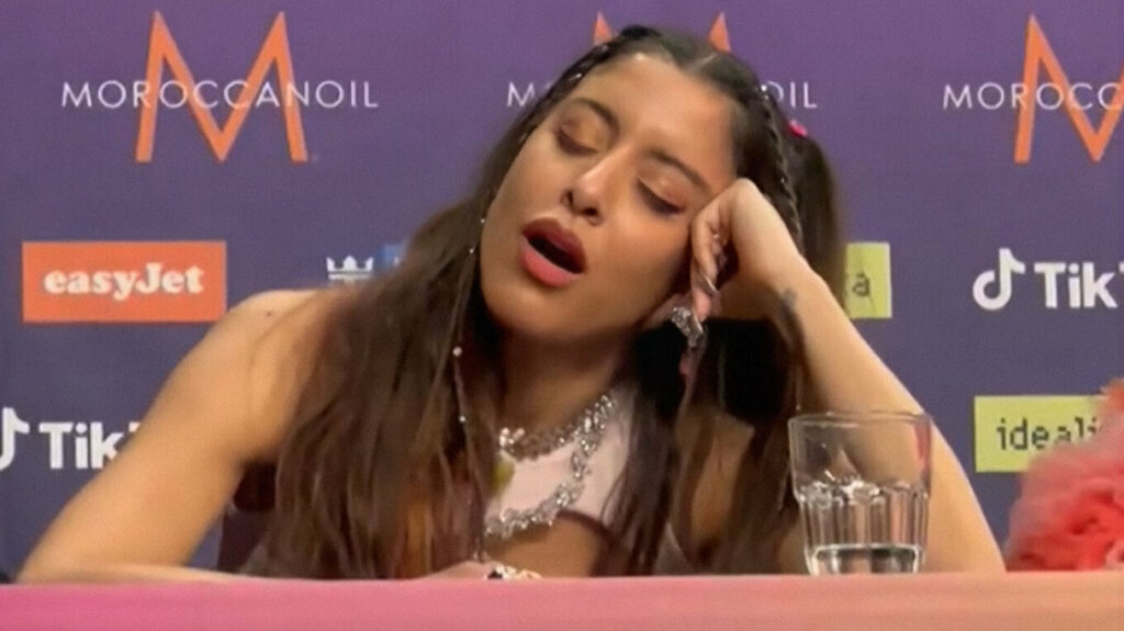Eurovision 2024: Τα χασμουρητά της Μαρίνας Σάττι, η απάντηση της ΕΡΤ και οι παρουσιαστές του ημιτελικού