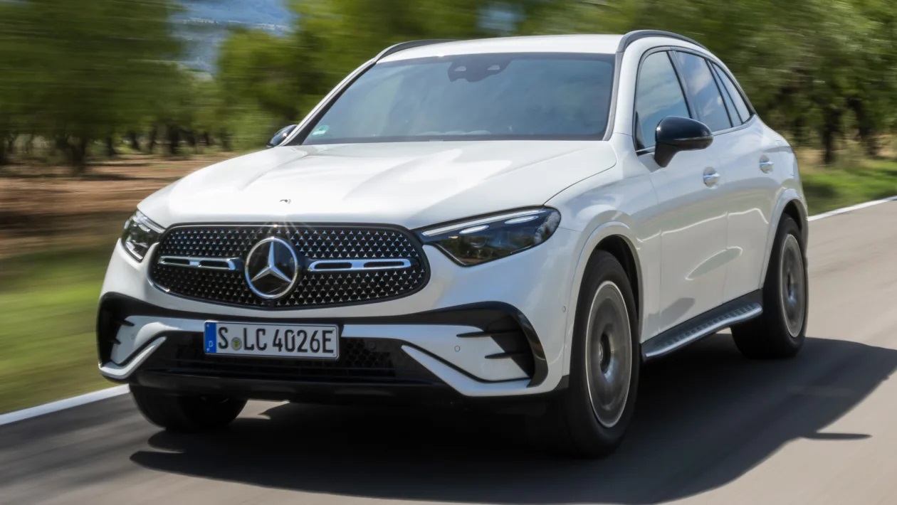 Mercedes: Αρκετές νέες προσθήκες σε C-Class και GLC