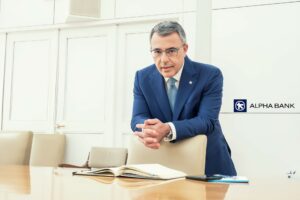 Alpha Bank: Ισχυρά κέρδη 517 εκατ. ευρώ, προμέρισμα 111 εκατ. ευρώ - Το μήνυμα του Β. Ψάλτη