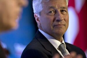 Ντίμον (JPMorgan): Υπάρχουν «πολλές πληθωριστικές πιέσεις μπροστά μας»