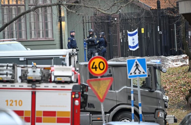 Συναγερμός στη Σουηδία - Πληροφορίες για πυροβολισμούς κοντά στην πρεσβεία του Ισραήλ