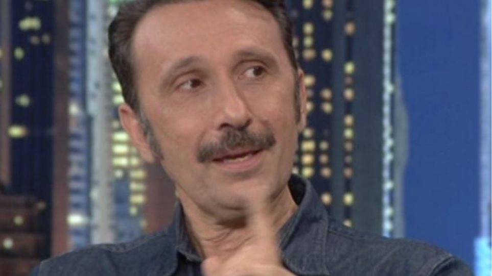 Ρένος Χαραλαμπίδης: Ήμουν λίγο πιο προχωρημένος από ό,τι έπρεπε το 1999 με τα «Φτηνά Τσιγάρα»