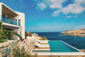 Hilton: Από τον Ιούνιο (και) στη Μύκονο και από το 2025 στην Αθήνα με το νέο Conrad Athens