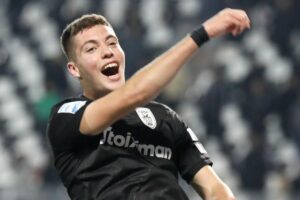 Επικός Στέφανος Τζίμας: «Απόψε το γιορτάζουμε αλλά αύριο έχω εξετάσεις στο σχολείο»