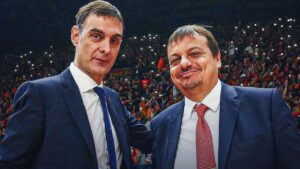 Ο Αταμάν εξηγεί στον Μπαρτζώκα τι συνέβη με τους οπαδούς της Φενέρμπαχτσε