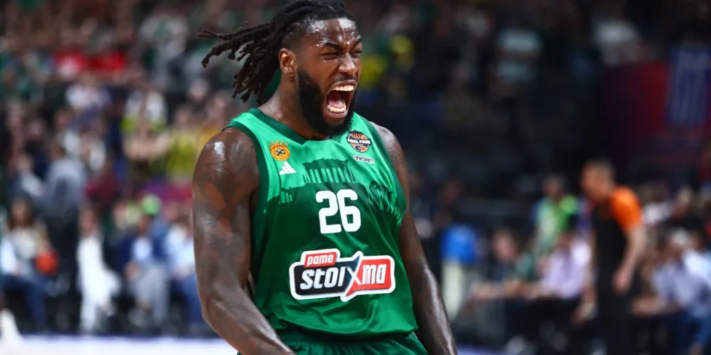 240524212056_panathinaikos-fener-euroleague1.jpg
