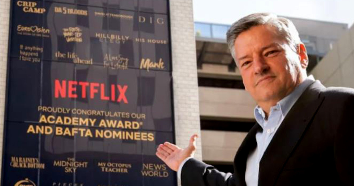Netflix: Ο CEO λέει ότι η ΑΙ δεν θα αντικαταστήσει σεναριογράφους και σκηνοθέτες