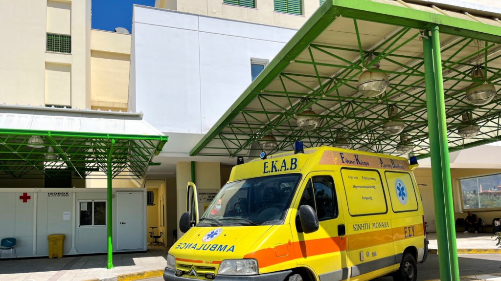Πάτρα: 10χρονος τραυματίστηκε από ρίψη βεγγαλικών σε σχολική εκδήλωση