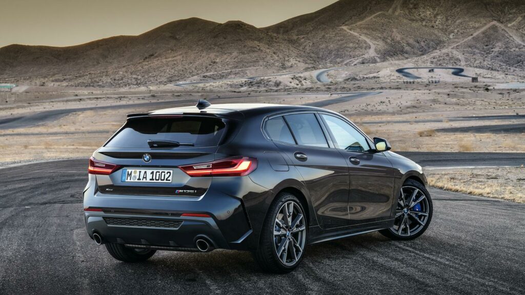 BMW: Η νέα Σειρά 1 είναι έτοιμη για το ντεμπούτο της