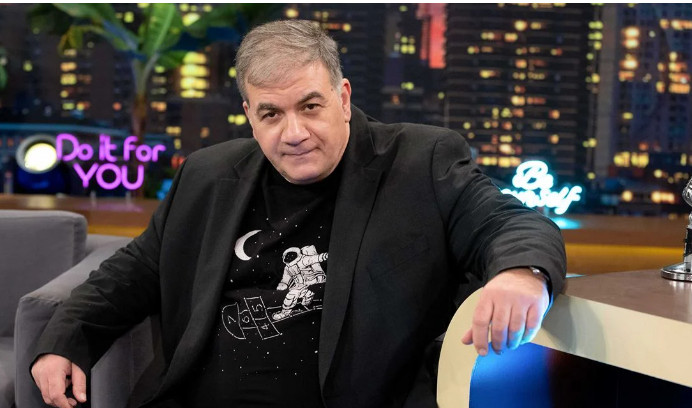 Συγκλονιστικό βίντεο του Δημήτρη Σταρόβα έναν μήνα μετά το εγκεφαλικό επεισόδιο - Κάθε μέρα βελτιώνομαι, λέει