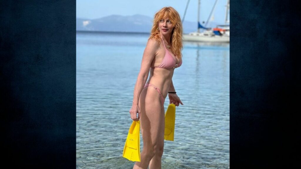 Σμαράγδα Καρύδη