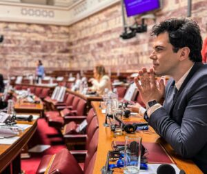 Θάνος Δημάδης: «O Κασσελάκης λέει ψέματα για το σπίτι στη Νέα Υόρκη και τις εξωχώριες εταιρείες»