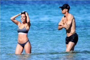 Τζεορτζίνα Ροντρίγκεζ: Η σύντροφος του Κριστιάνο απολαμβάνει το καλοκαίρι όπως μόνο αυτή ξέρει!
