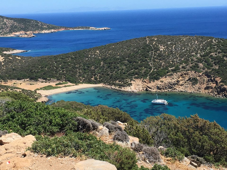 Τα 16 ελληνικά νησιά που σε χαλαρώνουν και σε αποφορτίζουν αναδεικνύει σε δημοσίευμά του το βρετανικό περιοδικό Times.