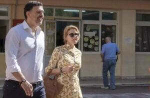 Ευρωεκλογές 2024 – Βασίλης Κικίλιας: Ψήφισε με τη Τζένη Μπαλατσινού στο πλευρό του