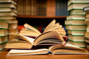 Σχολεία : Ποια είναι τα 7 βιβλία που θα αλλάξουν το σχολικό έτος 2024-25