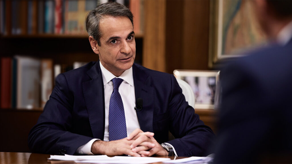 Προβληματισμός στο Μαξίμου για το αφήνουμε που θα παρουσιάσει ο πρωθυπουργός στη ΔΕΘ! Το κλίμα στην κοινωνία είναι «βαρύ κι ασήκωτο»! Μπορεί οι αριθμοί να ευημερούν (!!) όμως οι βουλευτές προειδοποιούν ότι στη βάση «μυρίζει μπαρούτι»!