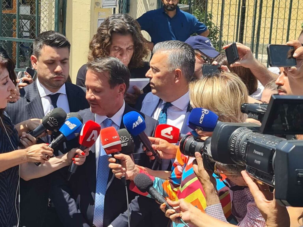 Αντιμέτωπος με την ανακρίτρια ο Απόστολος Λύτρας- Θα ομολογήσει τον ξυλοδαρμό της συζύγου του