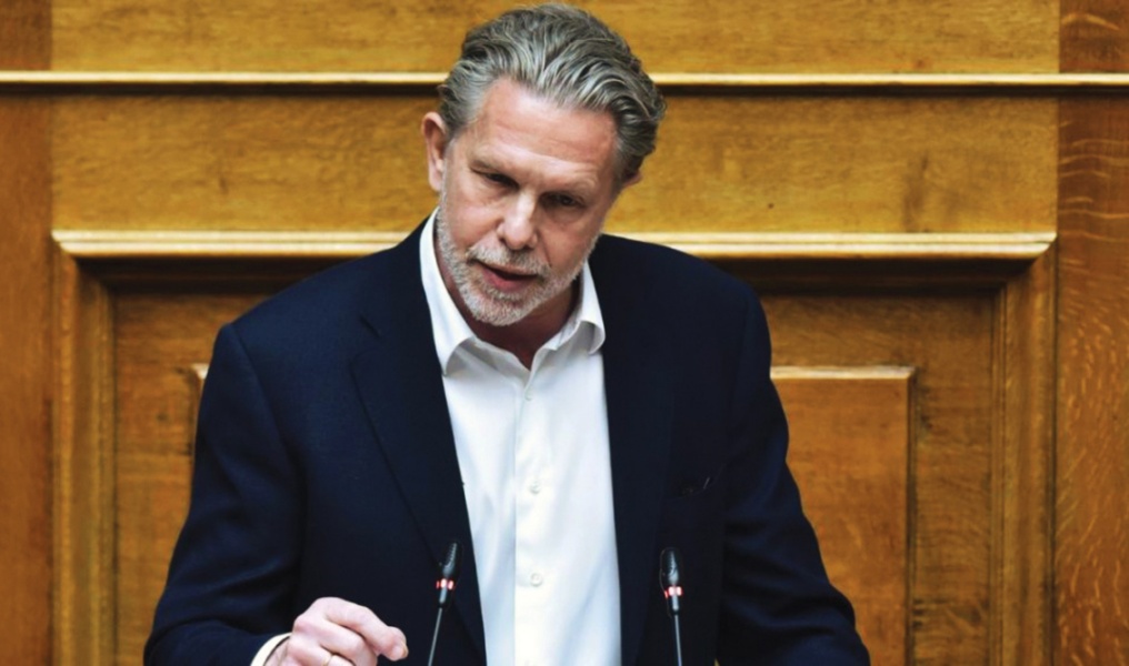 Παύλος Γερουλάνος: Αν το ΠΑΣΟΚ συνεχίσει έτσι, ούτε ο Ανδρέας Παπανδρέου θα το οδηγούσε σε νίκη