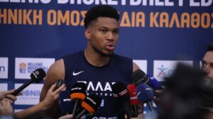 Γιάννης Αντετοκούνμπο: Είμαι έτοιμος - Ανυπομονώ να μπω στην προπόνηση