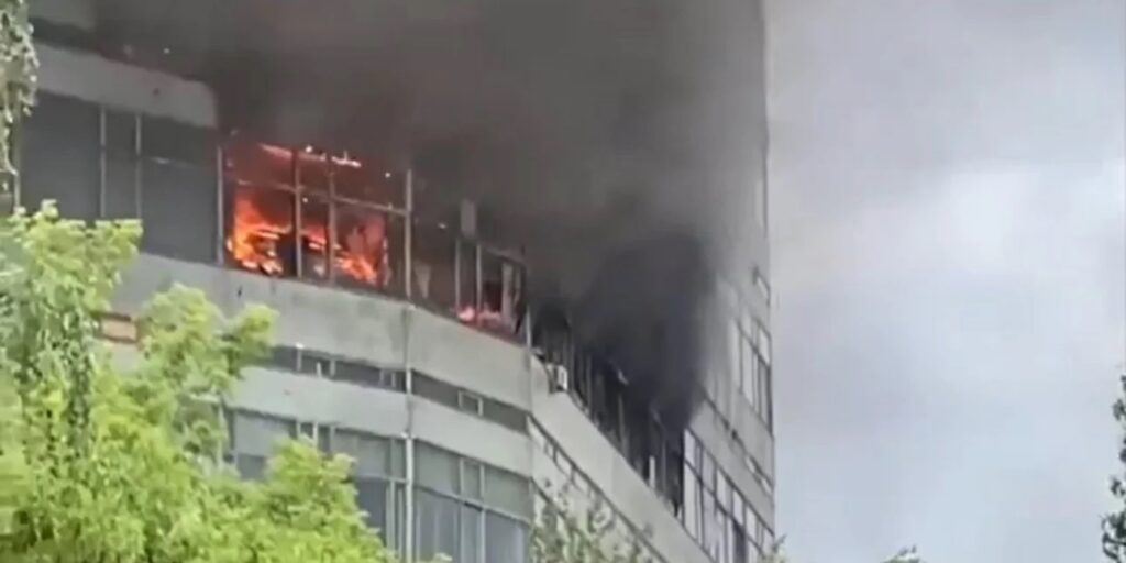 Ρωσία: 7 νεκροί από τη φωτιά που εκδηλώθηκε σε πρώην ινστιτούτο ερευνών στη Μόσχα