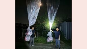 Κορέα: Πάνω από 300 μπαλόνια με σκουπίδια απέστειλε η Βόρεια στην Νότια σύμφωνα με τον νοτιοκορεατικό στρατό
