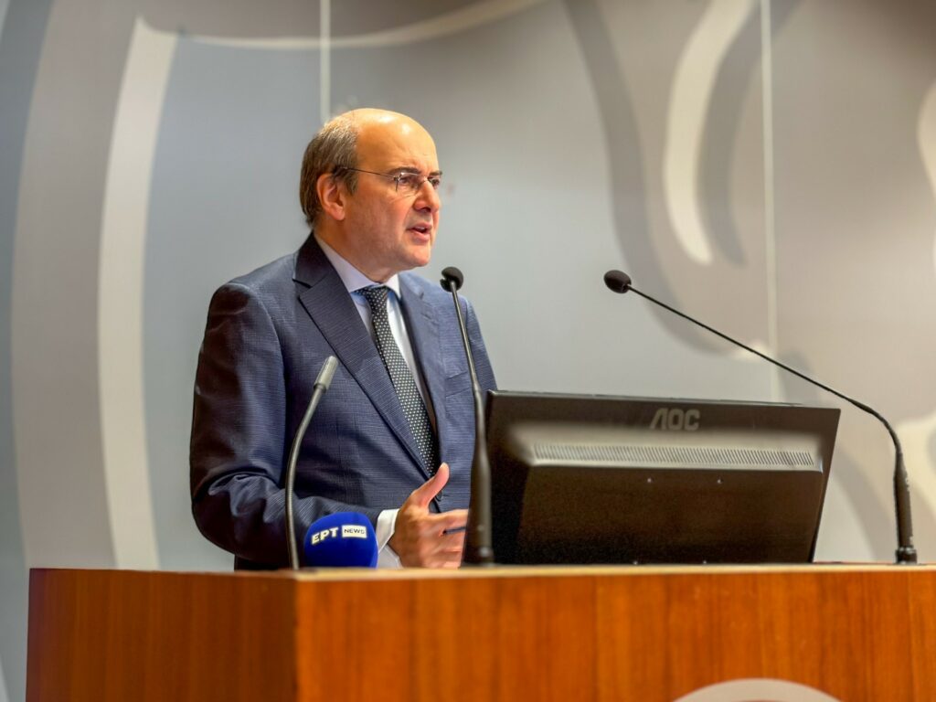 Κ. Χατζηδάκης: Επέκταση του Ηρακλή για μείωση των κόκκινων δανείων – Μικρή παράταση στο IRIS