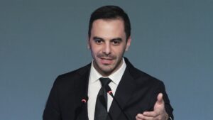 ΠΑΣΟΚ: Υπέρ της υποψηφιότητας Δούκα ο Μανώλης Χριστοδουλάκης – «Χρειαζόμαστε μια γενναία, τολμηρή Αλλαγή»