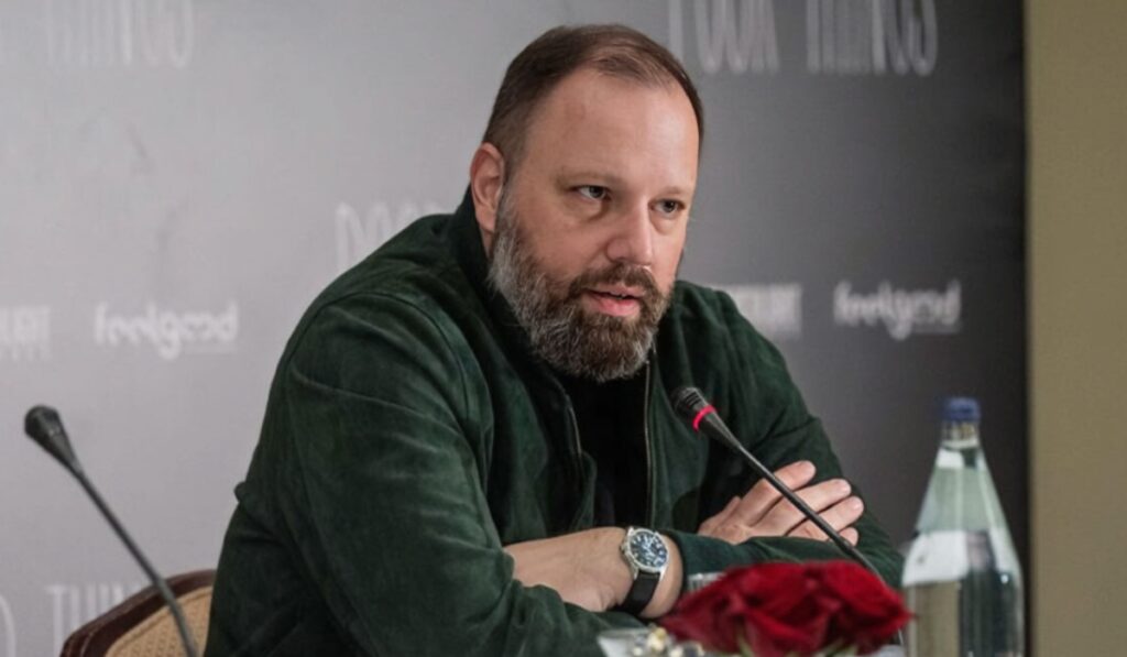 240626123154_lanthimos