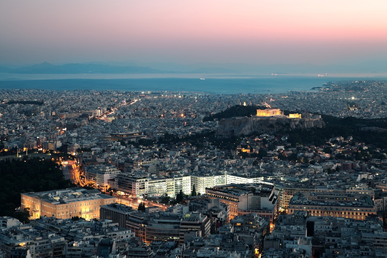 Αυξάνονται οι τιμές και οι κίνδυνοι στα ακίνητα λέει η Τράπεζα της Ελλάδος