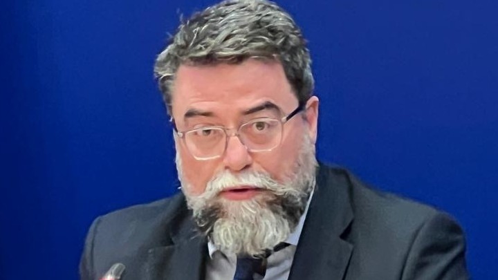 Βασίλης Οικονόμου: Λεωφορείο χωρίς κλιματισμό δεν θα κυκλοφορεί - Έρχονται τα νέα λεωφορεία