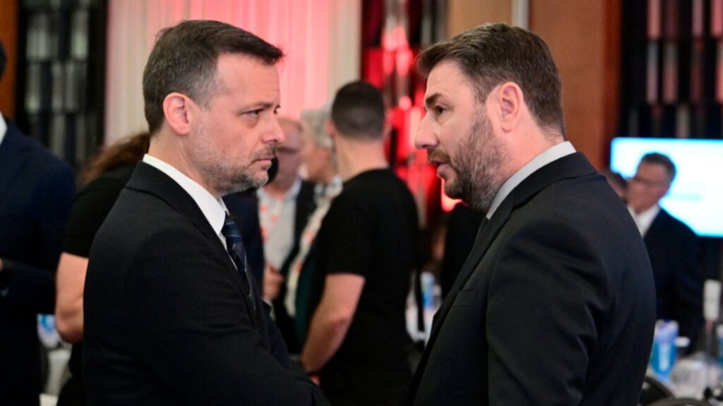 ΠΑΣΟΚ: Αύριο η κρίσιμη Κεντρική Επιτροπή σε κλίμα ανοιχτών συγκρούσεων – Πότε θα στηθούν κάλπες