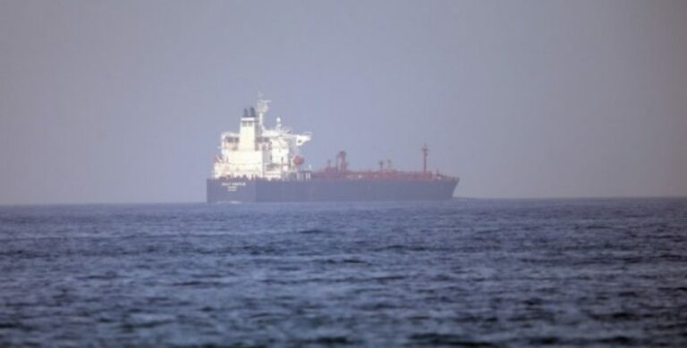Υεμένη: Ασφαλές το πλήρωμα εμπορικού πλοίου μετά το περιστατικό νοτιοδυτικά της Αλ-Μούχα