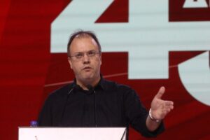 Θεοχαρόπουλος: Ο Κασσελάκης εάν δεν έχει παραιτηθεί ήδη, θα πρέπει να το κάνει