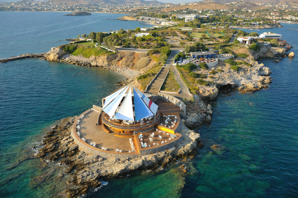 Το μέγα σκάνδαλο με το Grand Resort Lagonissi: Η προσβλητική για το Δημόσιο συμφέρον συμφωνία που μετατρέπει τον υπερχρεωμένο μεγαλοξενοδόχο σε κροίσο - Του τα έδωσαν όλα - Ποιος κρατικός λειτουργός θα τολμήσει να την υπογράψει;