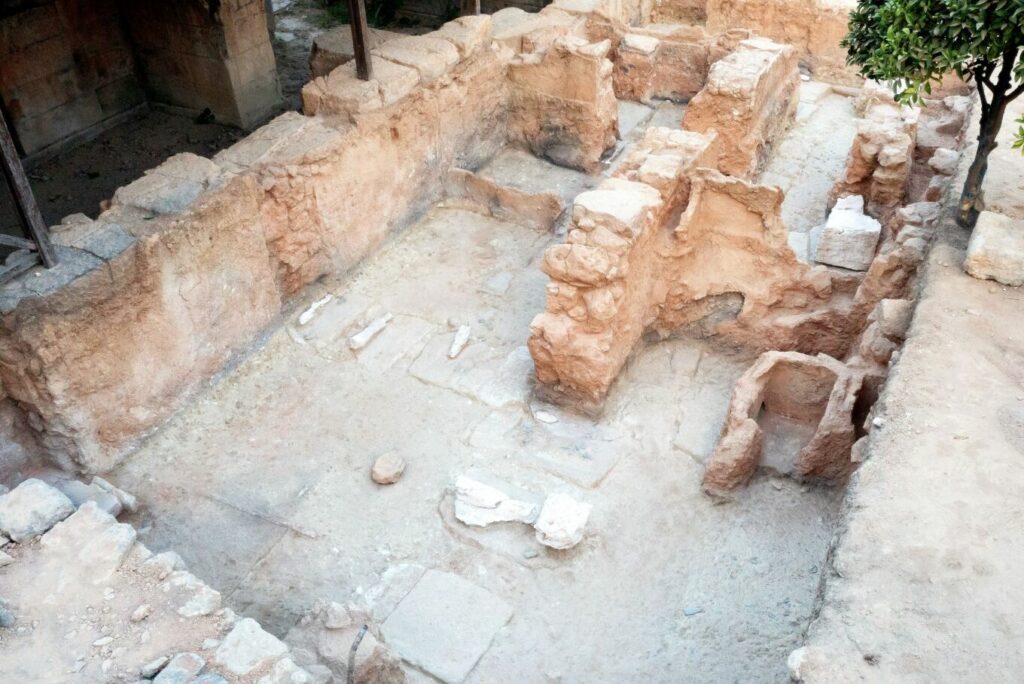 Ανασκαφή στις Αρχάνες: Συνεχίζεται η ανασκαφή στο μινωικό ανάκτορο