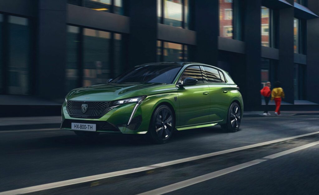 Peugeot: Η νέα εισαγωγική έκδοση Ε-Style του ηλεκτρικού Ε-308