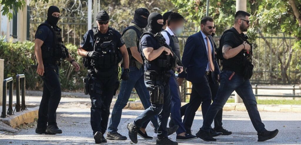 Ψυχικό: Βρέθηκε πυρίτιδα στη ζώνη του 44χρονου που κατηγορείται για τη δολοφονία του τοπογράφου - Τι είπε η σύντροφός του