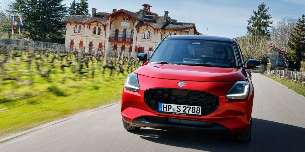 Suzuki Swift 1.2 Hybrid: Με 82 ίππους και μηχανικό κιβώτιο ταχυτήτων