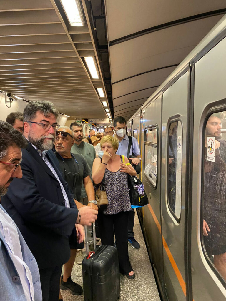 Βασίλης Οικονόμου: Περιοδεία του Υφυπουργού Υποδομών και Μεταφορών, αρμόδιου για τις Μεταφορές, στη Γραμμή 3 του Μετρό (Δημοτικό Θέατρο - Αεροδρόμιο) και στο Αμαξοστάσιο Σεπολίων